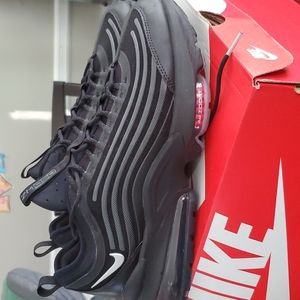 Nike airmax 950, size 11 black on black